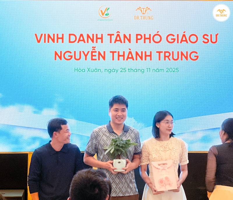 Tặng quà nhân viên sinh nhật tháng 11